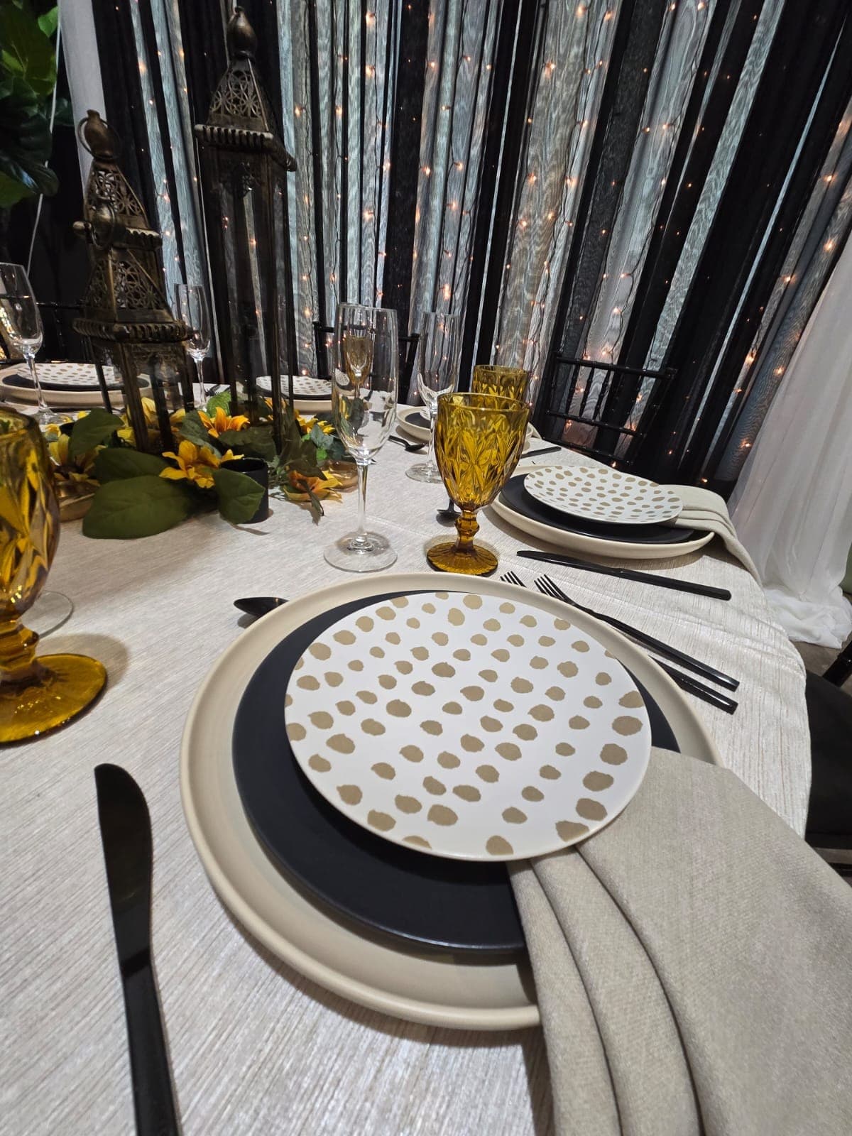 Plates being served at the table